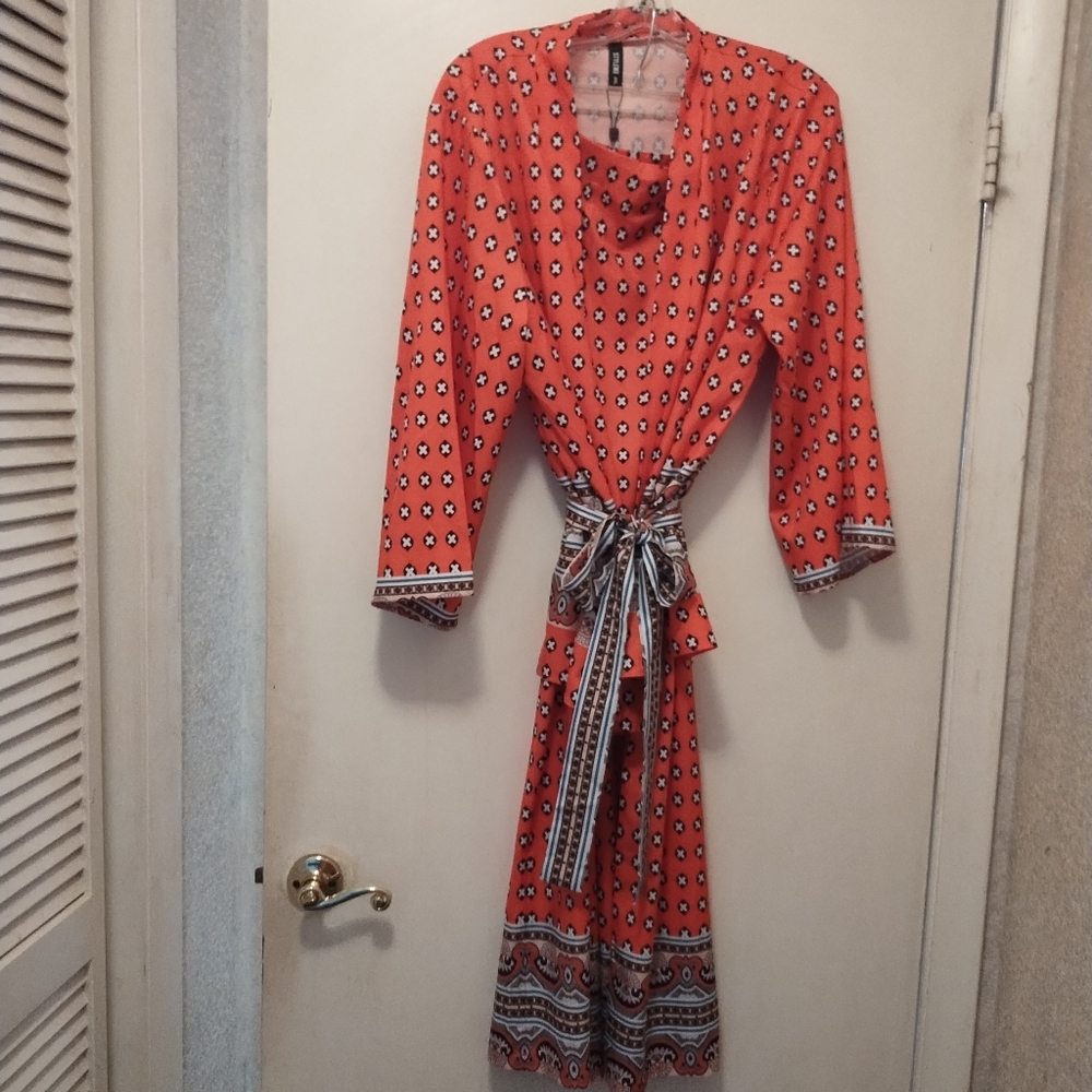Pant suit - Picture 3 of 15